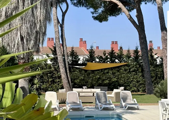 Blanca Villa *